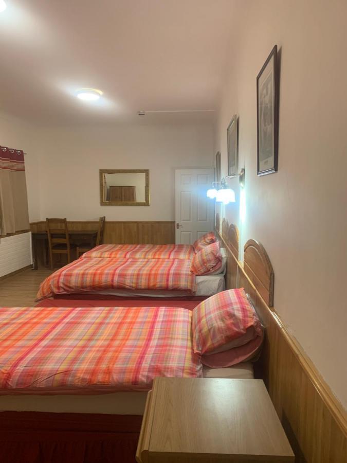 The Dharma Lodge Enfield Ngoại thất bức ảnh