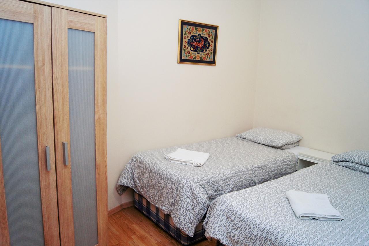 The Dharma Lodge Enfield Ngoại thất bức ảnh